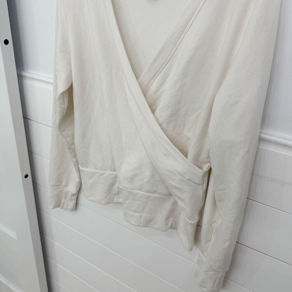 Women’s Athleta Recharge Sweatshirt Size Large L - Picture 4 of 6
